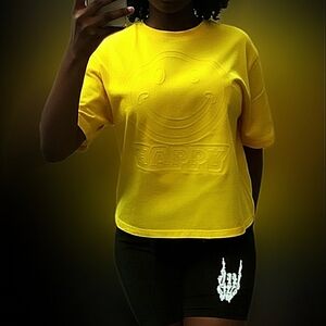 Vtg 90s Living Attitude yellow smiley face Happy graphics oversized crop top L